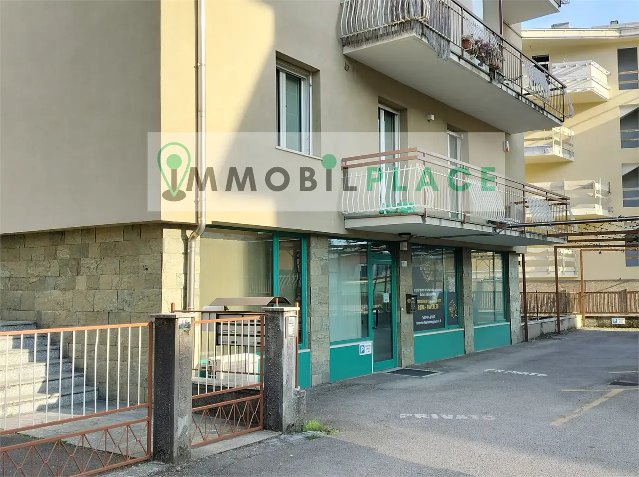 Rovereto in via Segantini locale commerciale per INVESTIMENTO ideale