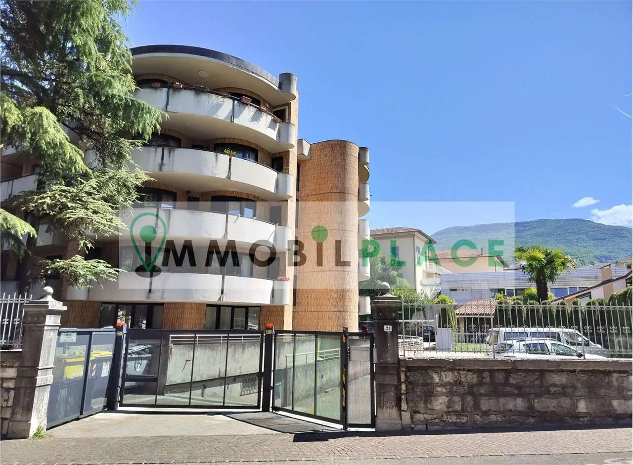 Ufficio Direzionale per studi professionali centro storico Rovereto