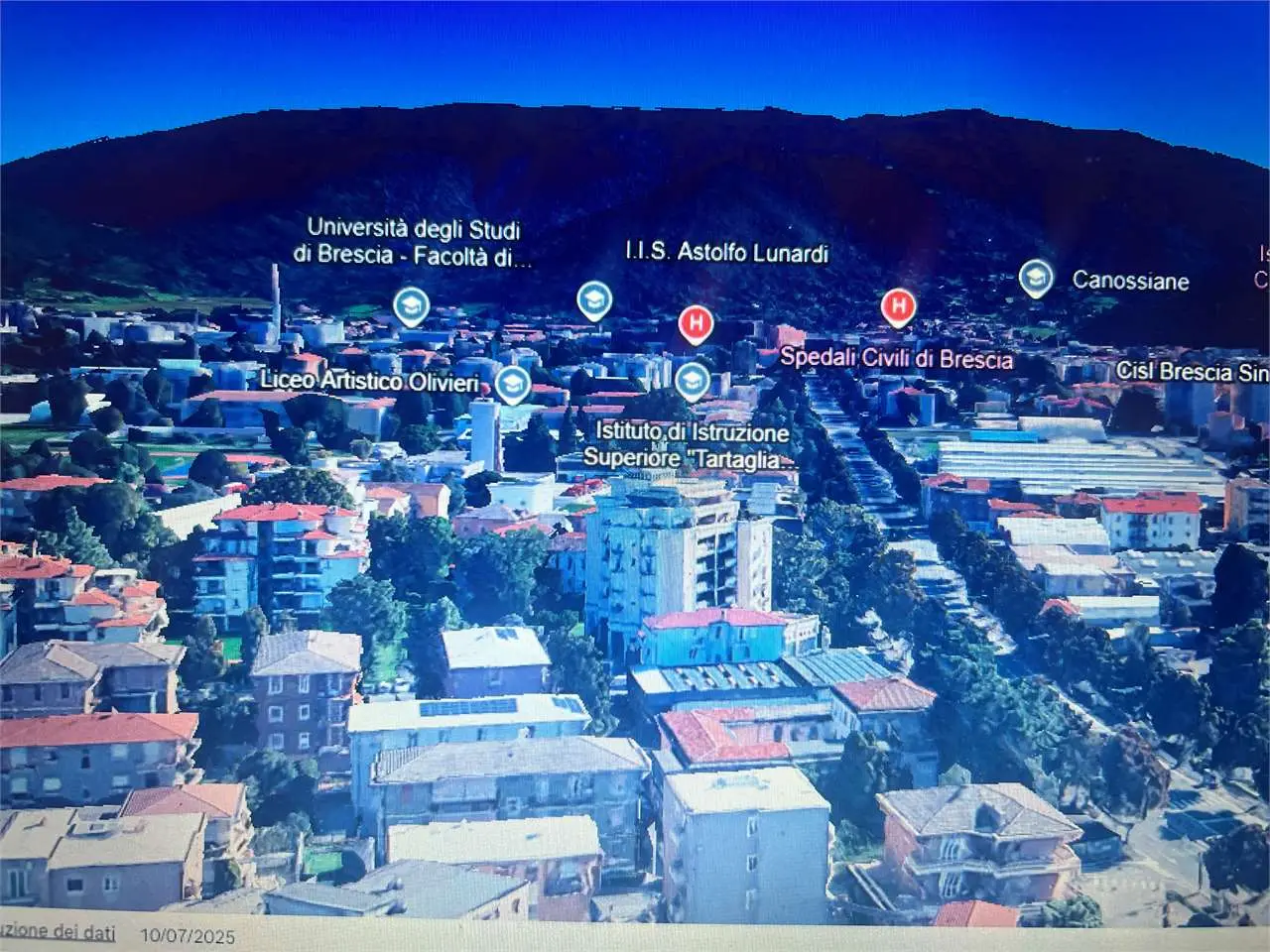 Borgo Trento – Ampio Appartamento con Garage e Cantina**