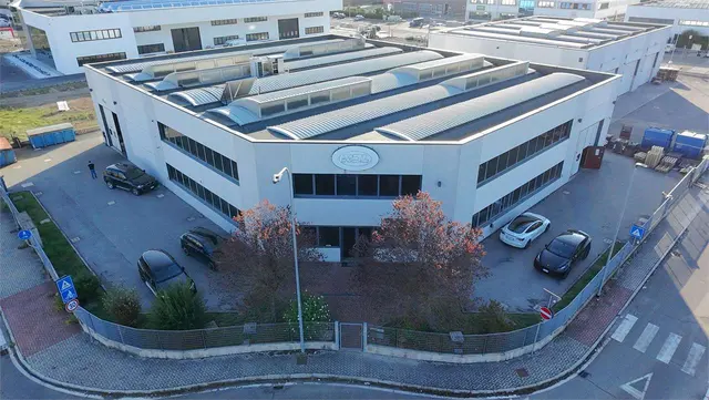 Nuovo Capannone in Ottima Posizione